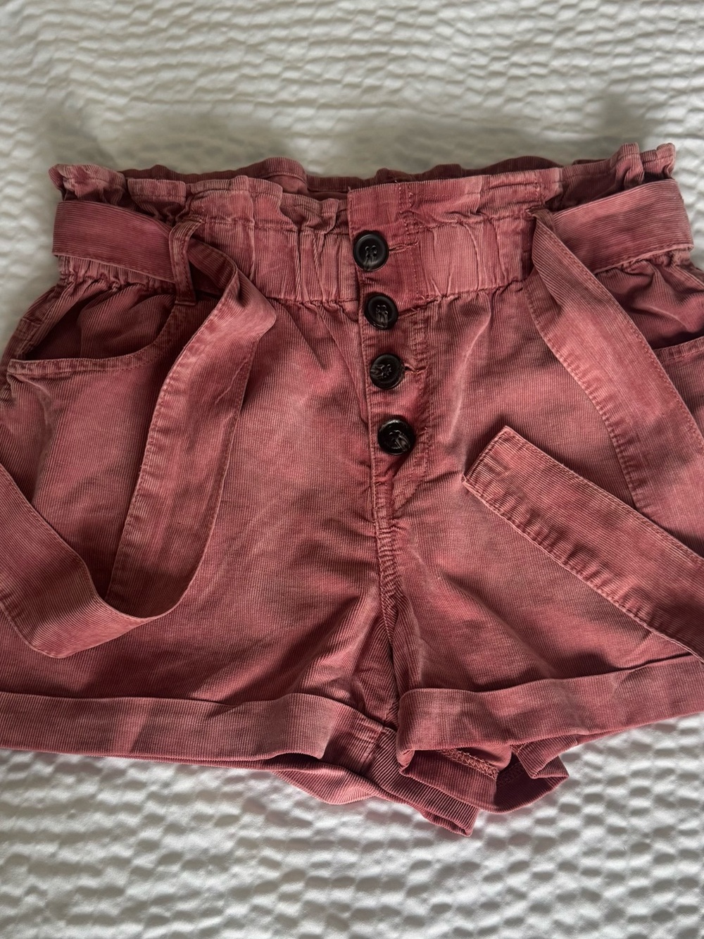 High-Waist Paperbag Shorts, corduroy in Mauve Pink with Button Front